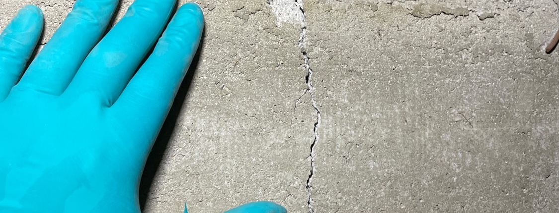 Foundation cracks